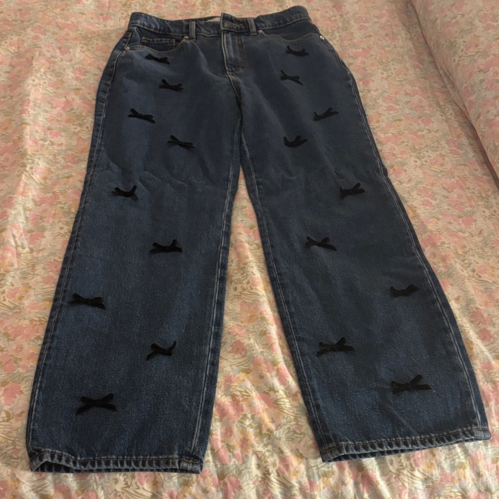 Velvet bow high rise straight jeans